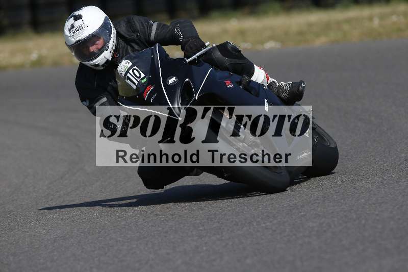 /Archiv-2023/28 05.06.2023 Moto Club Anneau du Rhin/vert-medium/10